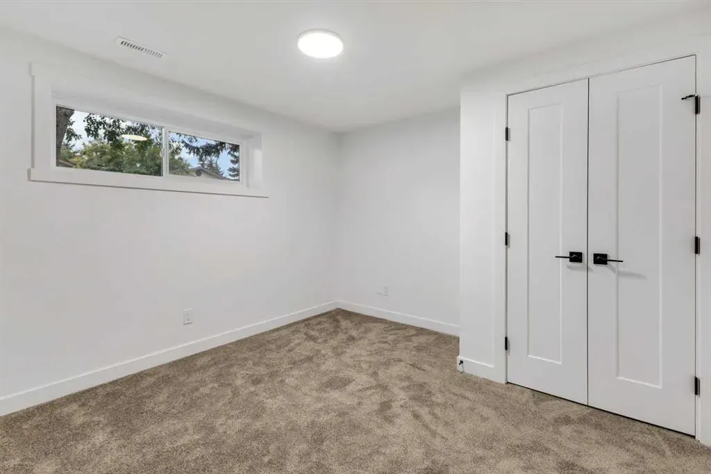 63 Bernard Place NW