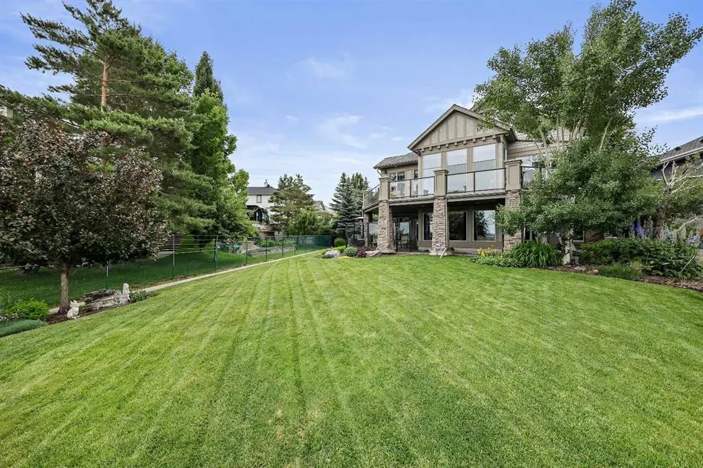149 Mt Douglas Circle SE