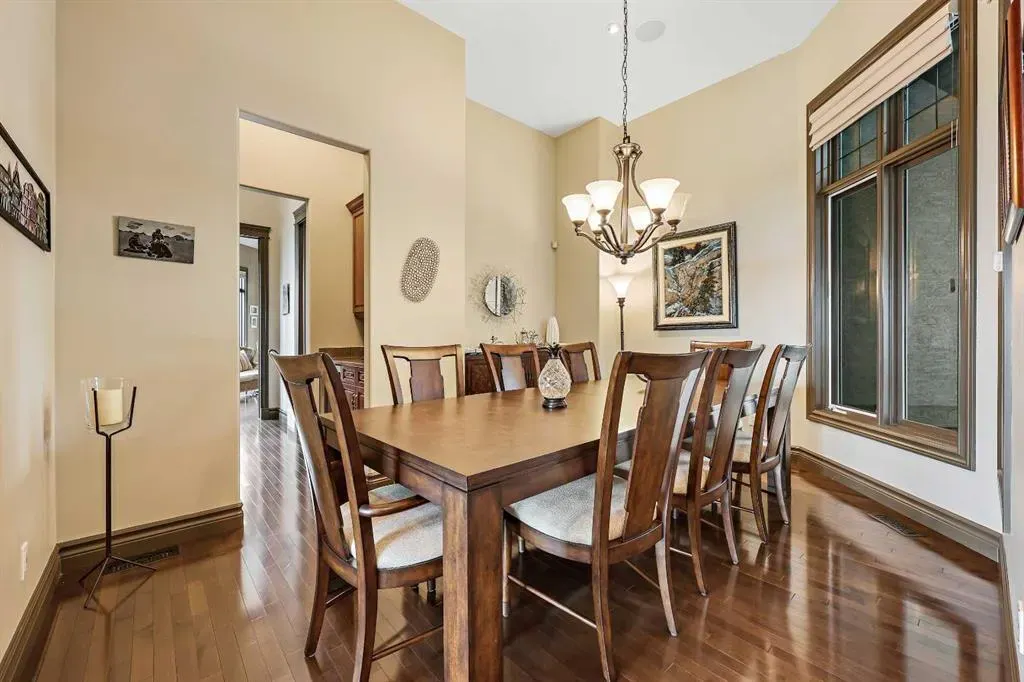 149 Mt Douglas Circle SE