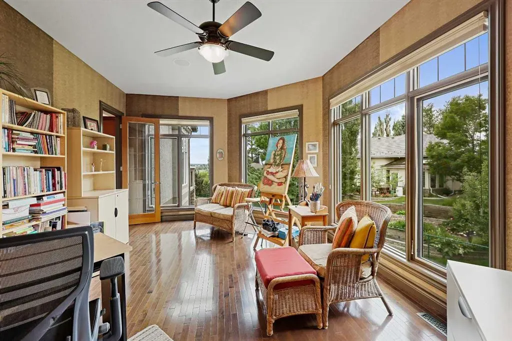 149 Mt Douglas Circle SE