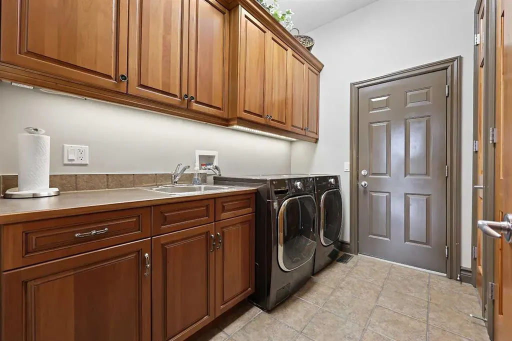 149 Mt Douglas Circle SE