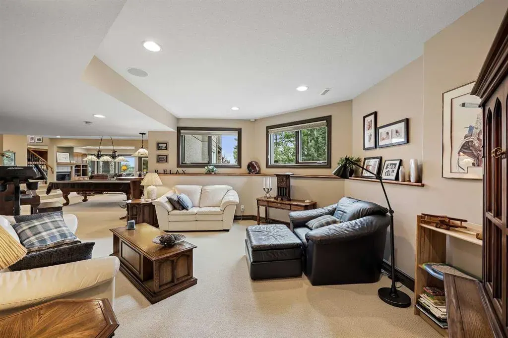 149 Mt Douglas Circle SE