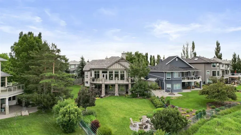 149 Mt Douglas Circle SE