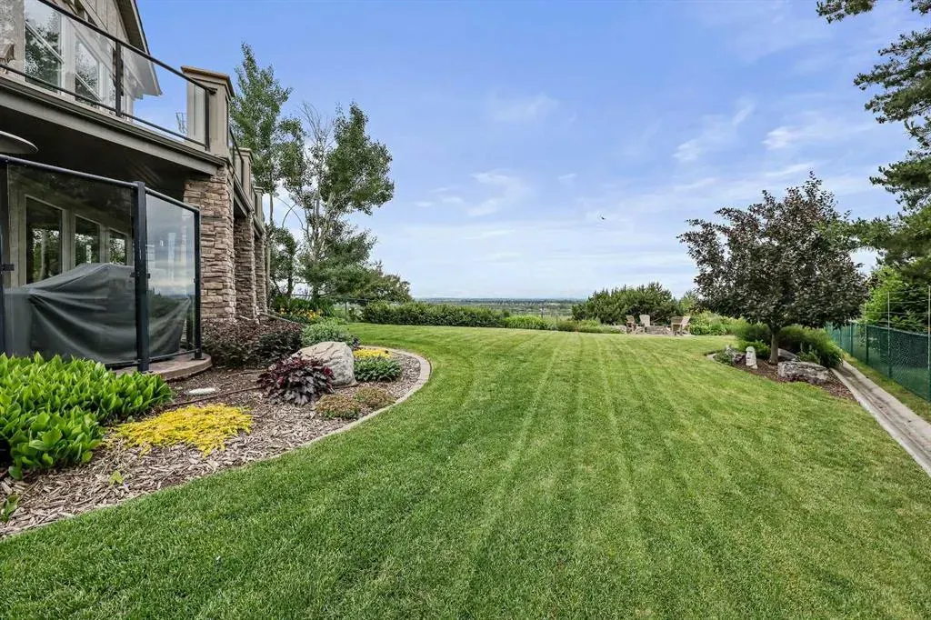 149 Mt Douglas Circle SE