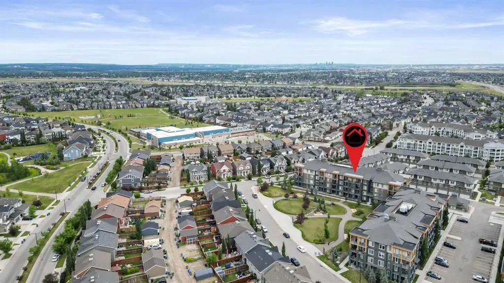 300 Auburn Meadows Manor SE, #211