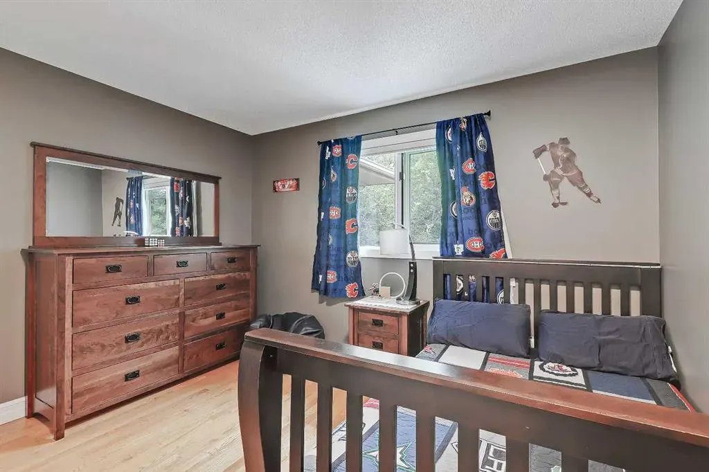 232 Scimitar Bay NW