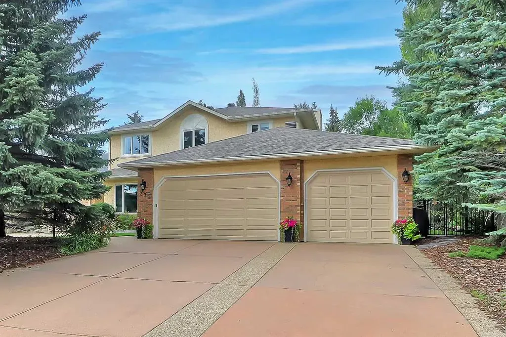 232 Scimitar Bay NW