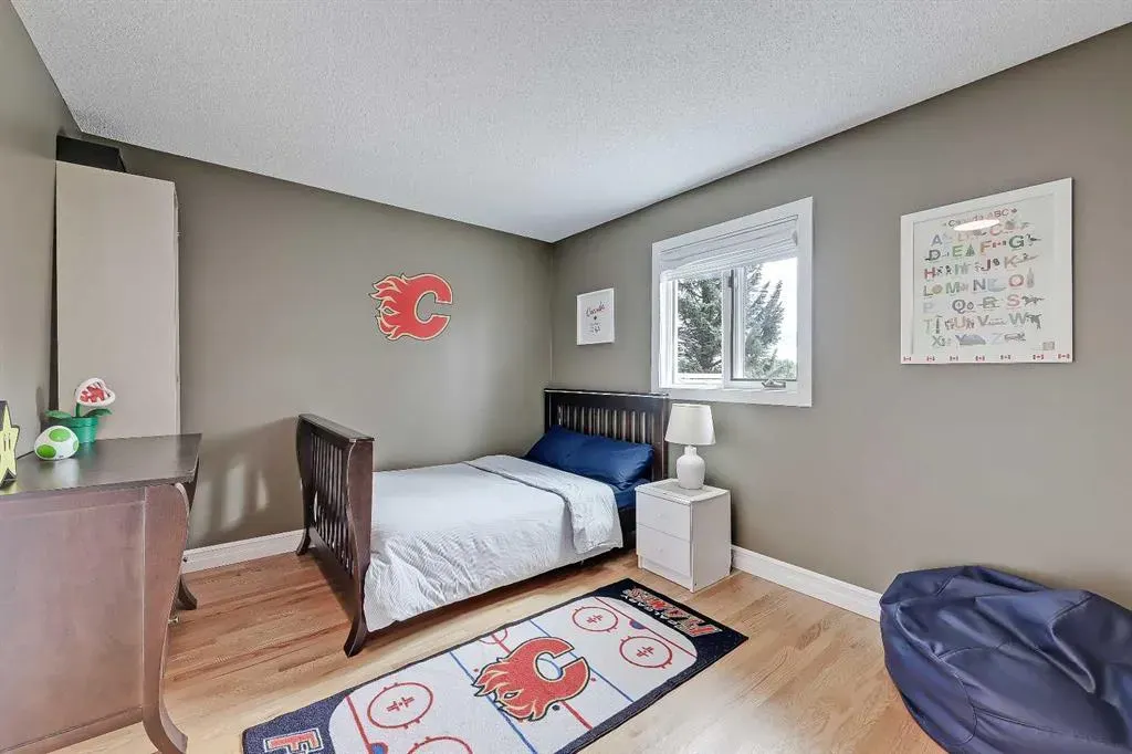 232 Scimitar Bay NW