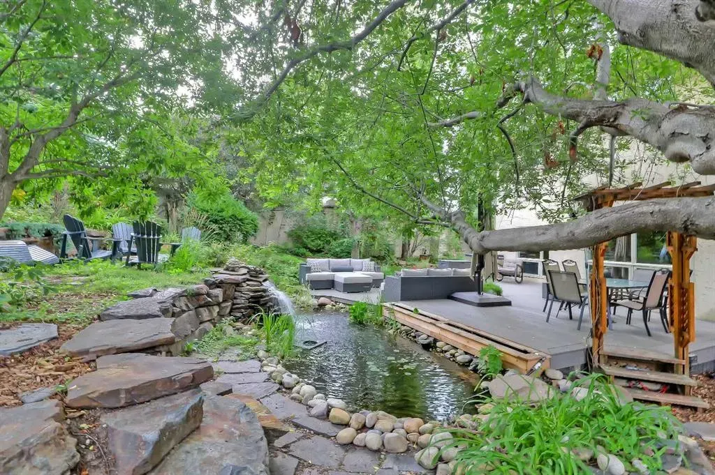 232 Scimitar Bay NW