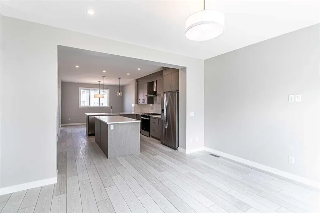 121 Dawson Wharf View SE