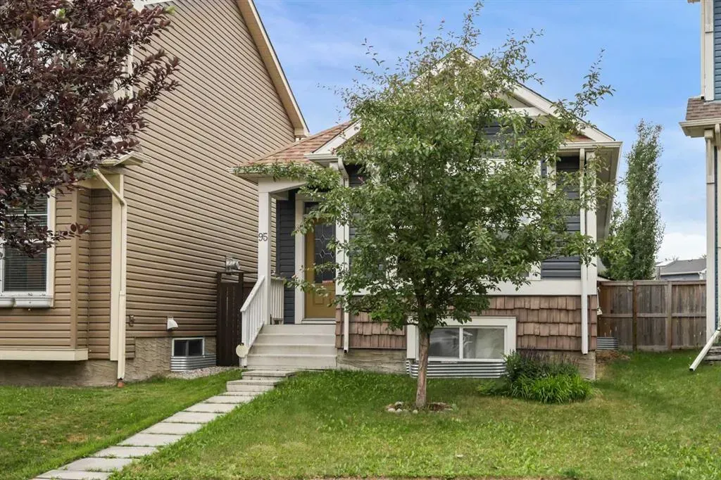 95 New Brighton Landing SE