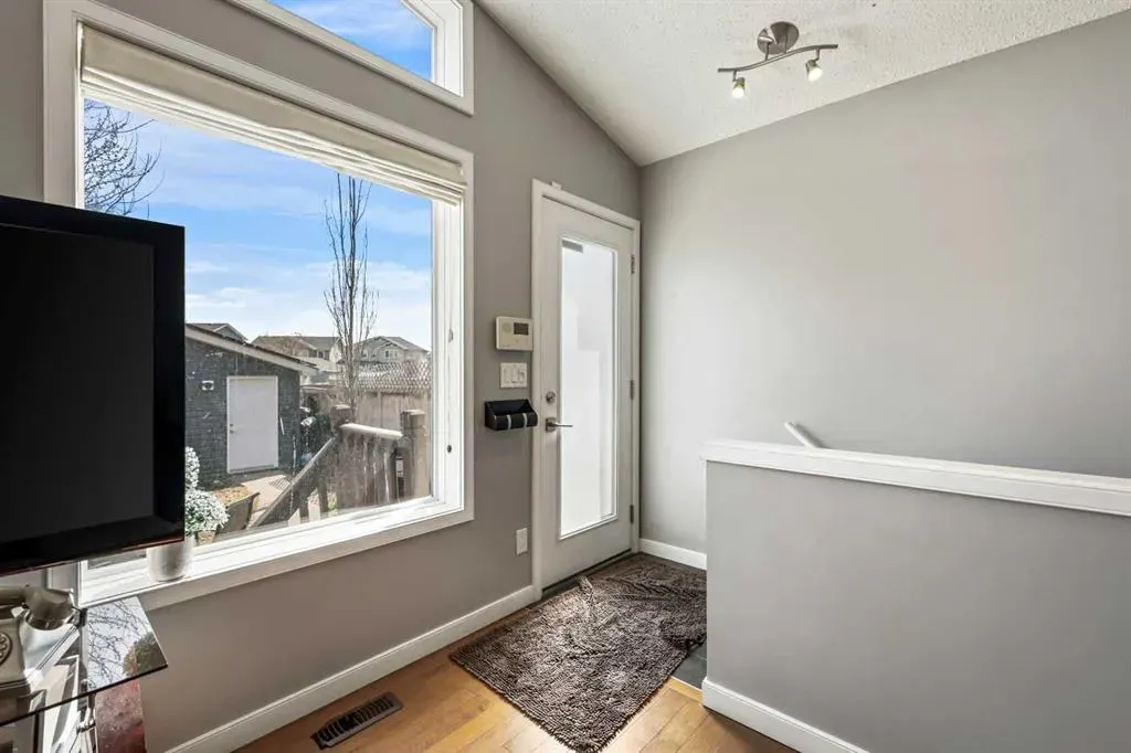 95 New Brighton Landing SE