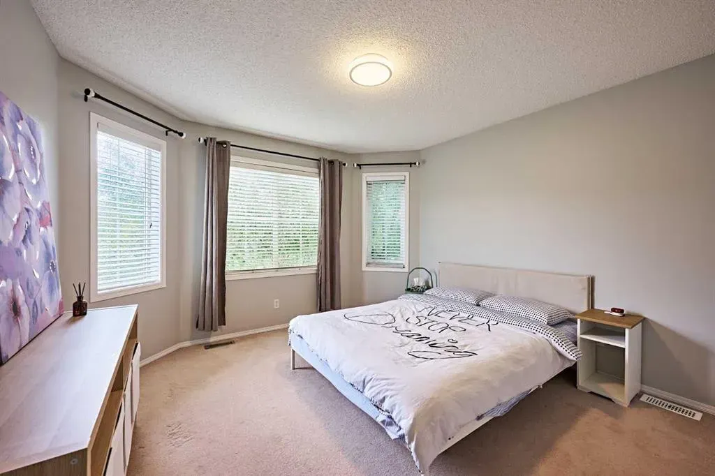 145 Tuscany Springs Way NW