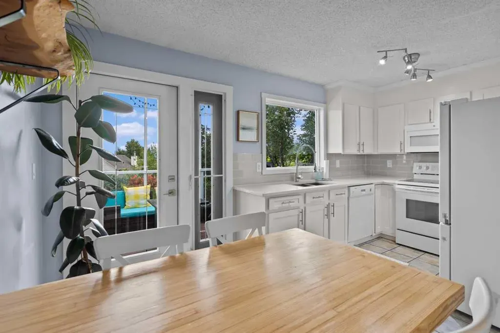 48 Shawcliffe Place SW