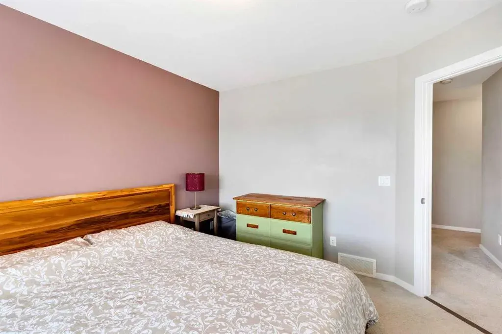 110 Redstone NE, #202