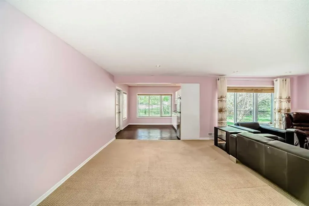 327 Discovery Place SW