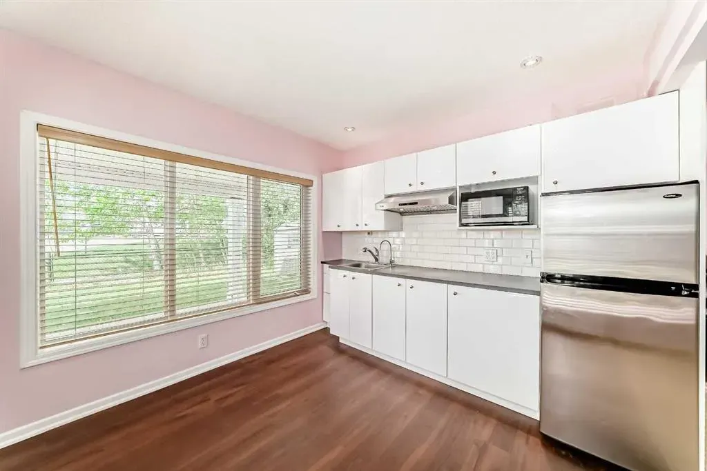 327 Discovery Place SW