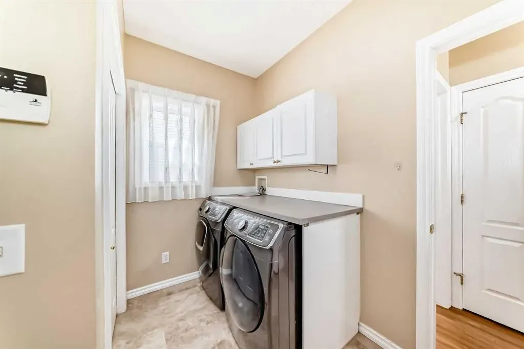 327 Discovery Place SW