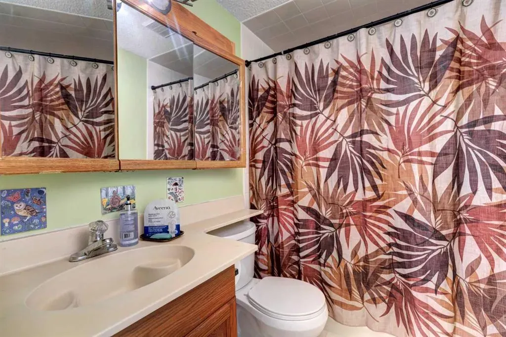 248 Edgevalley Way NW