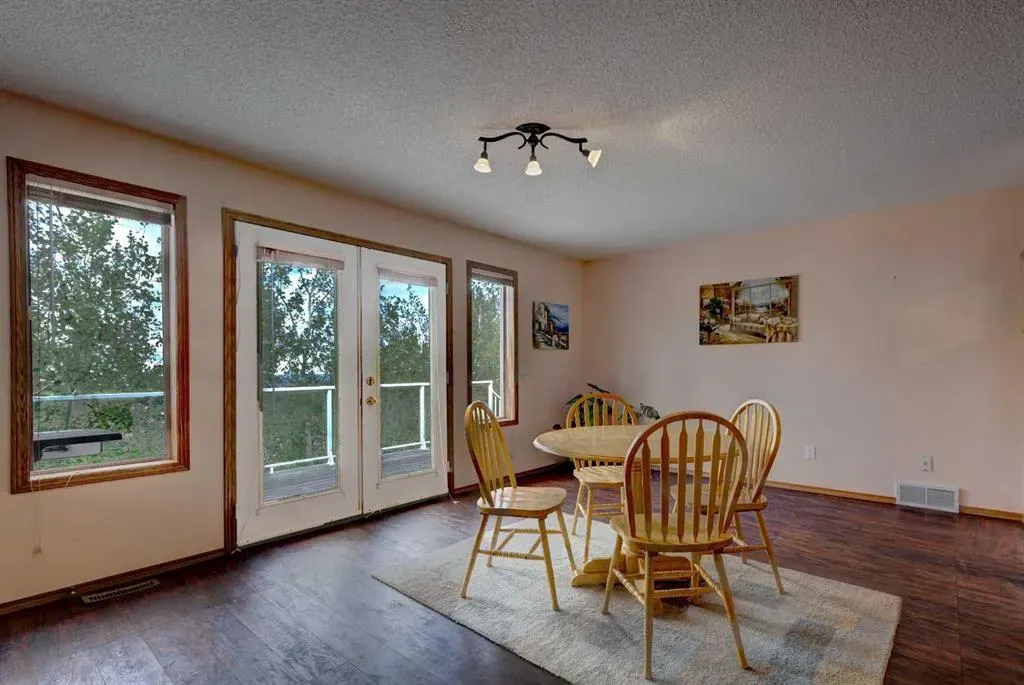 248 Edgevalley Way NW