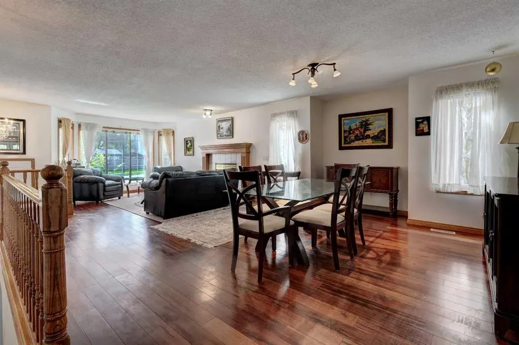 248 Edgevalley Way NW