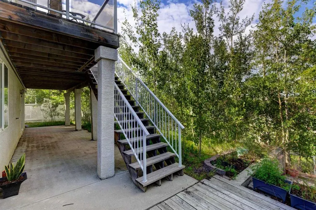 248 Edgevalley Way NW