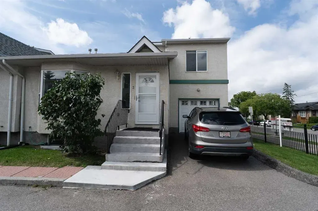 3 Whitmire Villas NE