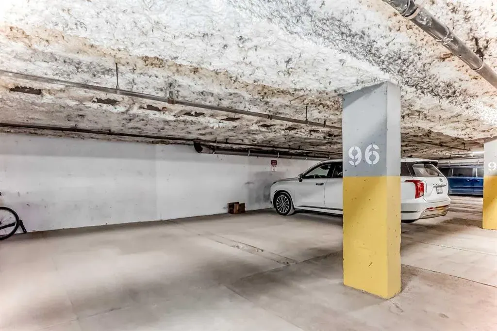 111 14 Avenue SE, #413