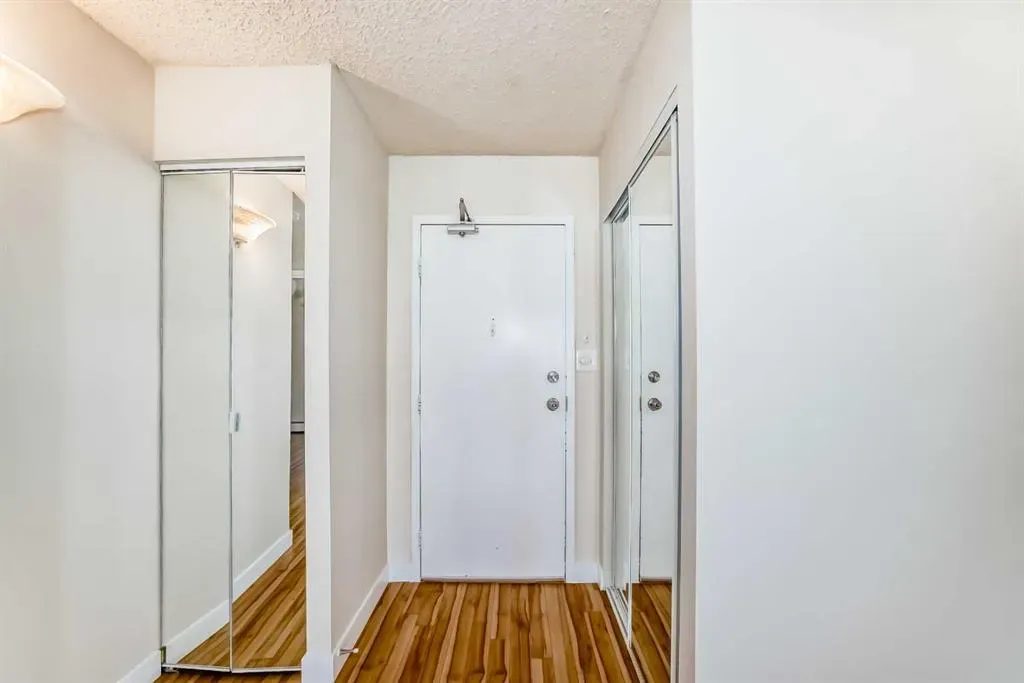 111 14 Avenue SE, #413