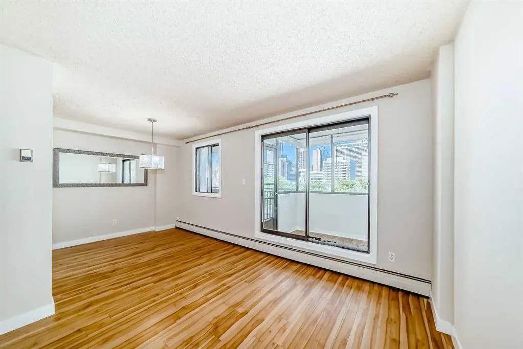 111 14 Avenue SE, #413