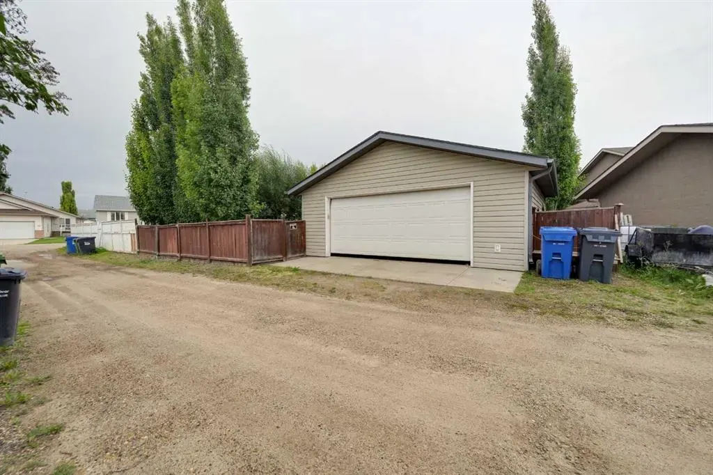 87 Lampard Crescent