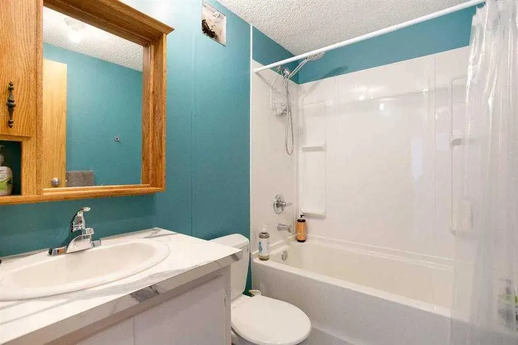 99 Arbour Lake Road NW, #125