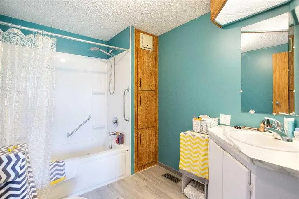 99 Arbour Lake Road NW, #125