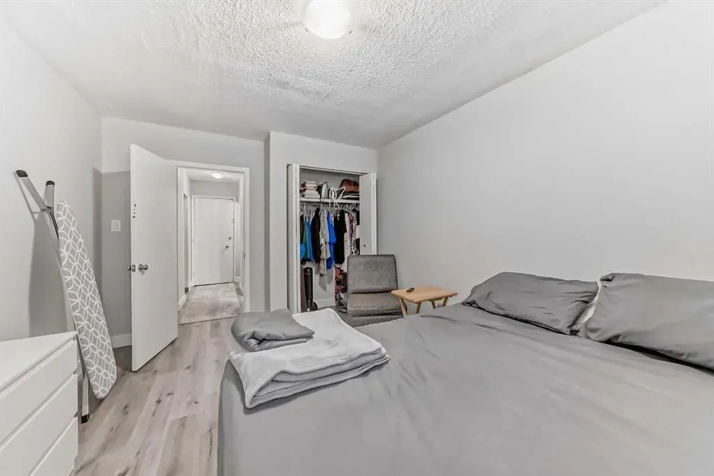 1027 Cameron Avenue SW, #103