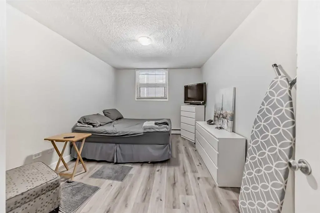 1027 Cameron Avenue SW, #103