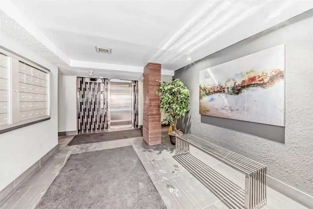 1027 Cameron Avenue SW, #103