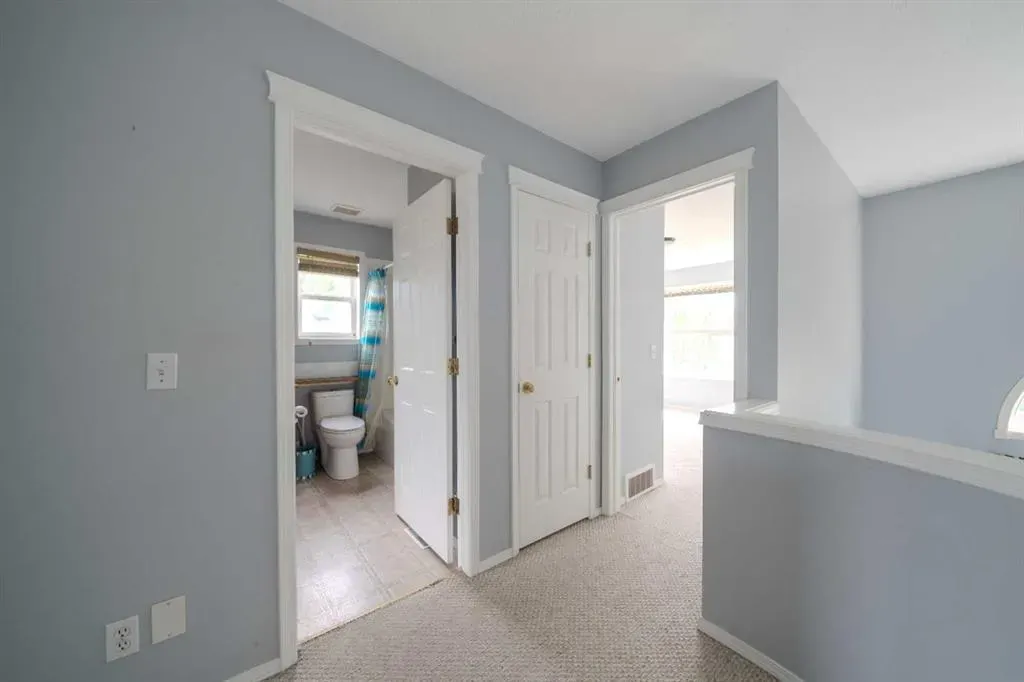 61 Everstone Avenue SW