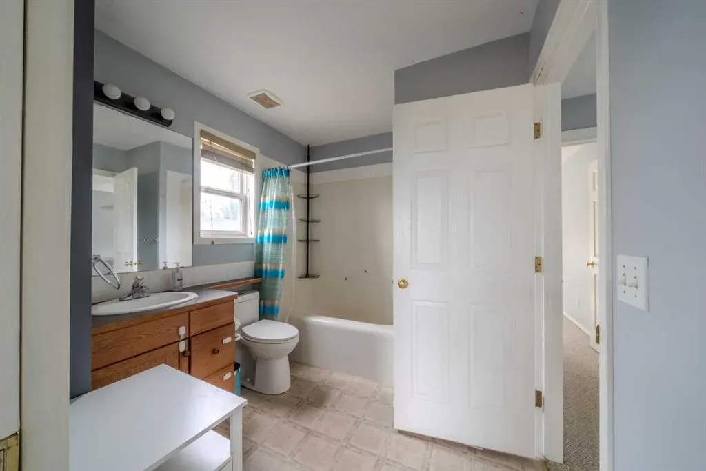 61 Everstone Avenue SW