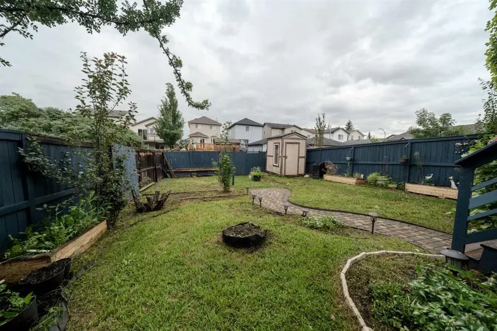 61 Everstone Avenue SW