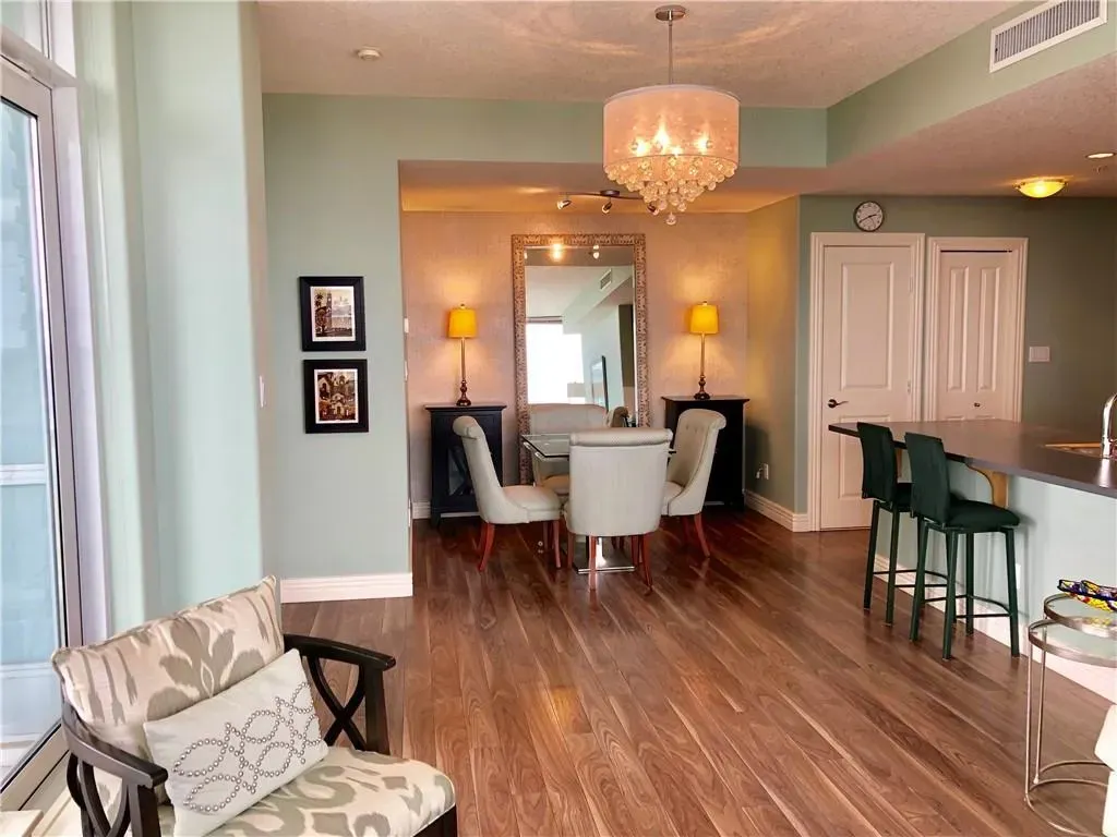 55 Spruce Place SW, #1203