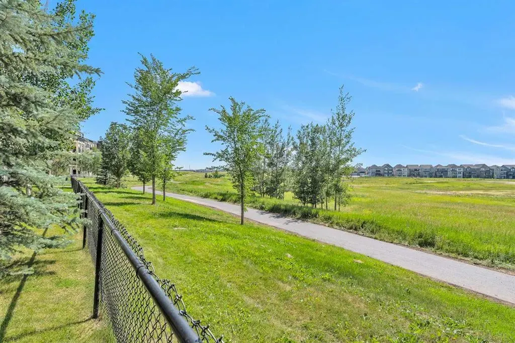 99 Copperstone Park SE, #4106