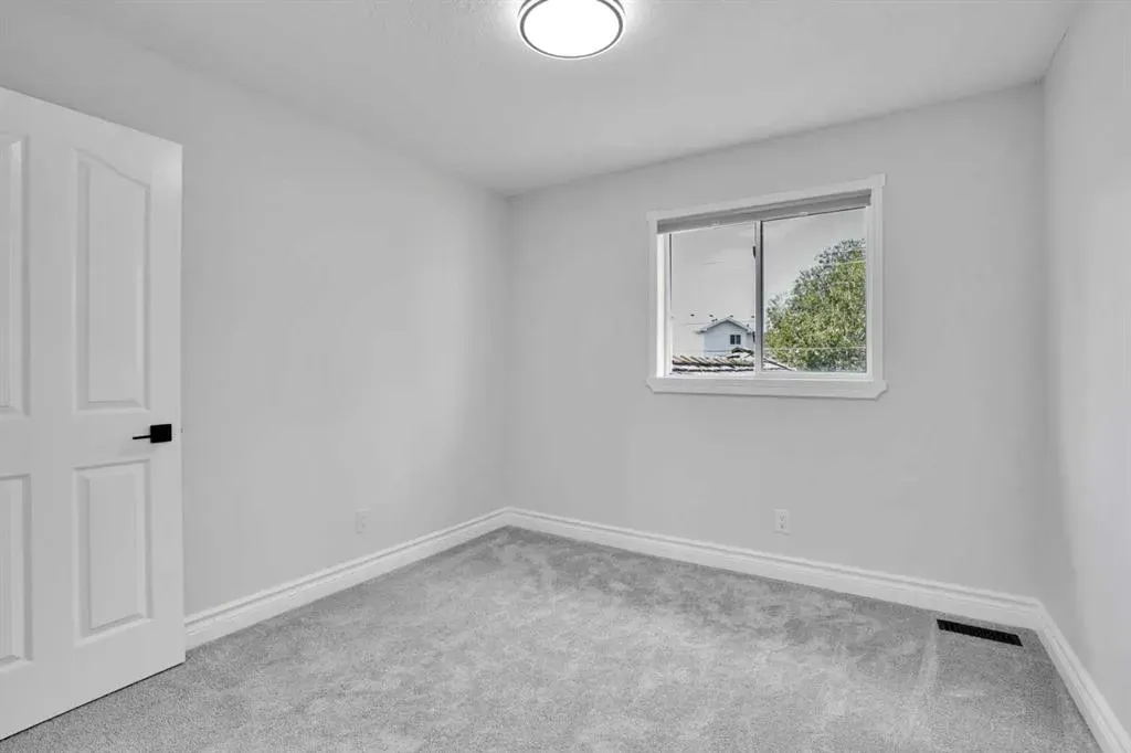 20 Chaparral Drive SE