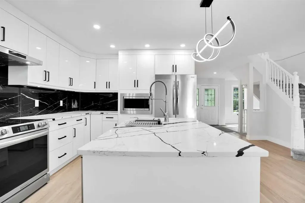 20 Chaparral Drive SE