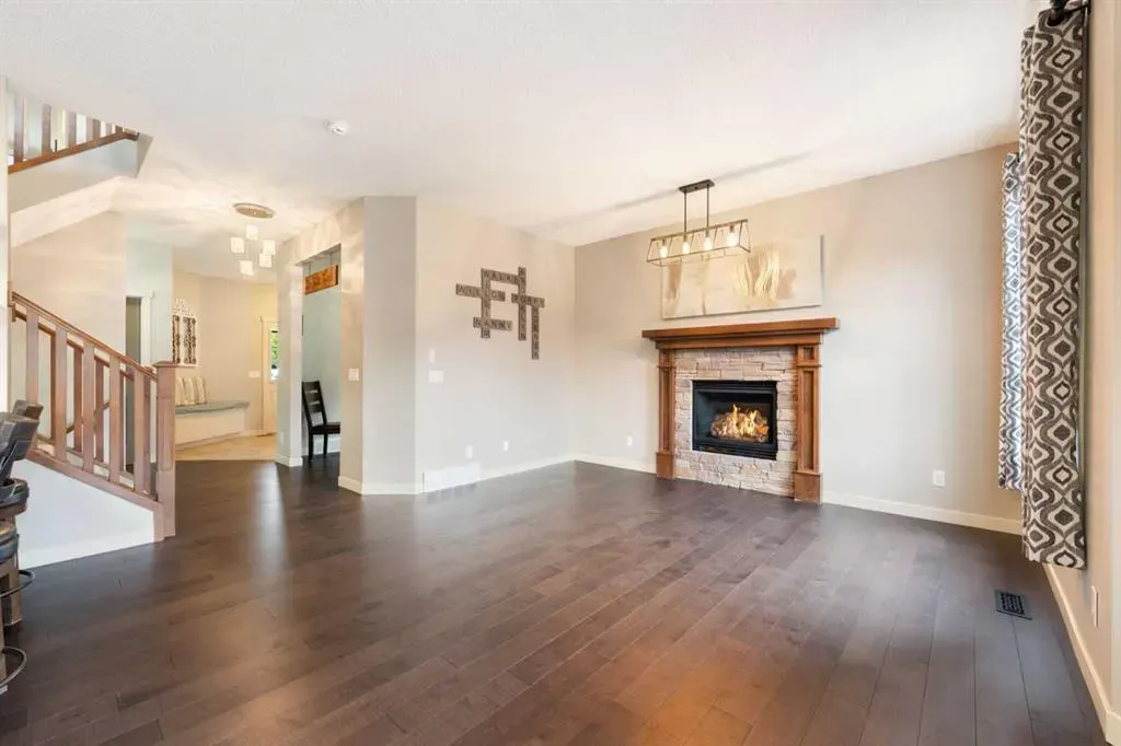 7 Westridge Green