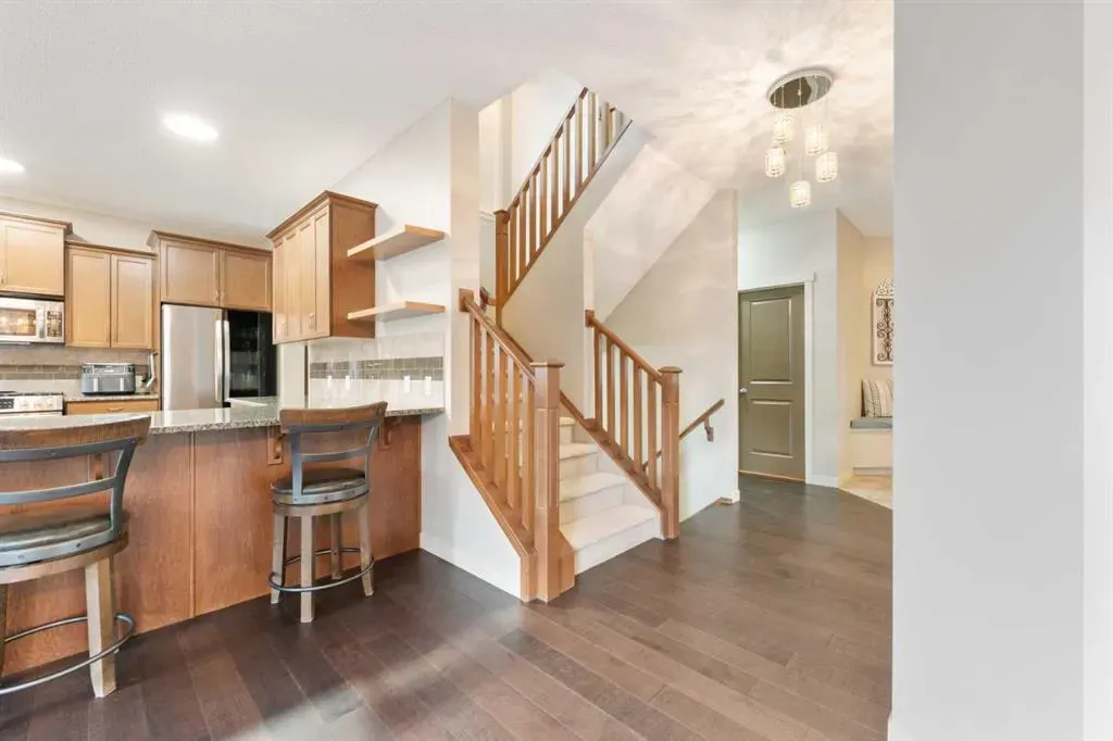 7 Westridge Green