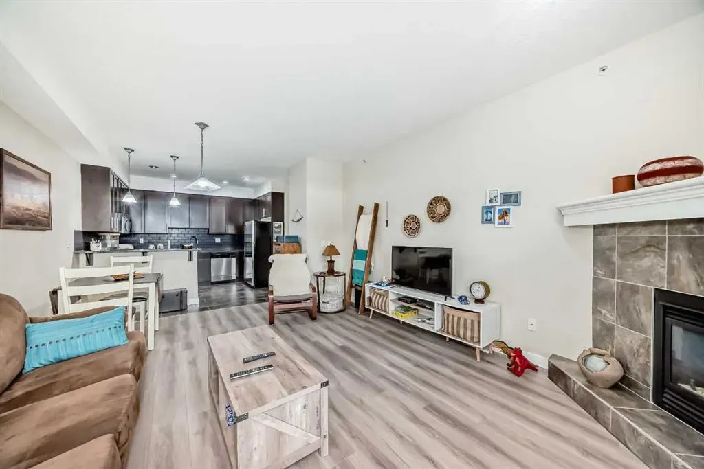 1005B Westmount Drive, #314