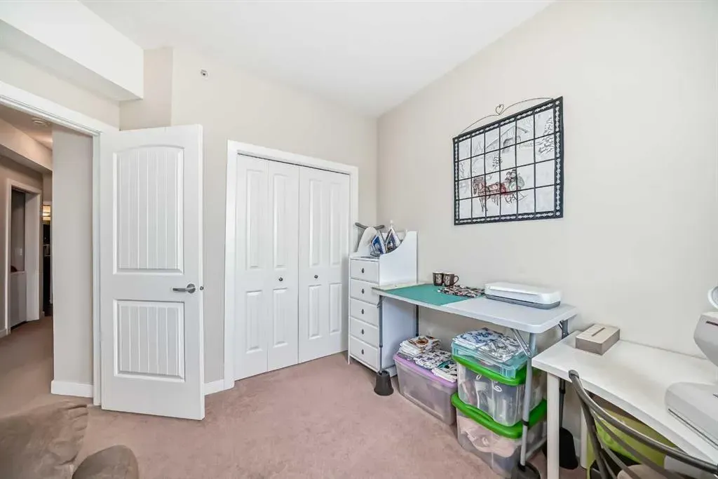 1005B Westmount Drive, #314