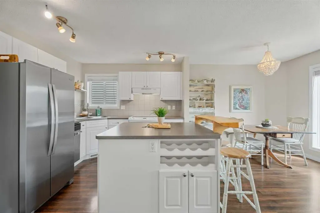 26 Crystal Shores Crescent