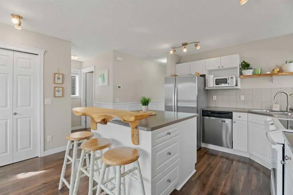 26 Crystal Shores Crescent