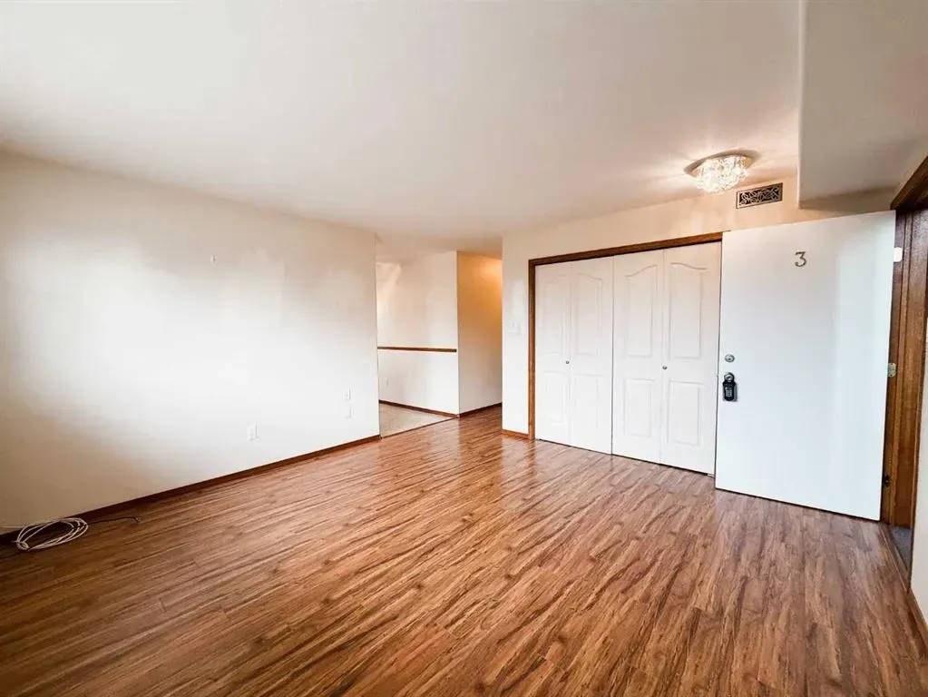 1006 3 Avenue, #3